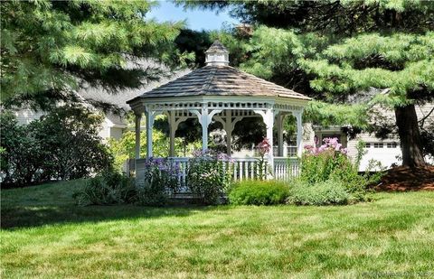 Tiny photo for 18 Woodbury Hill #18, Woodbury, CT 06798 (MLS # 24133803)