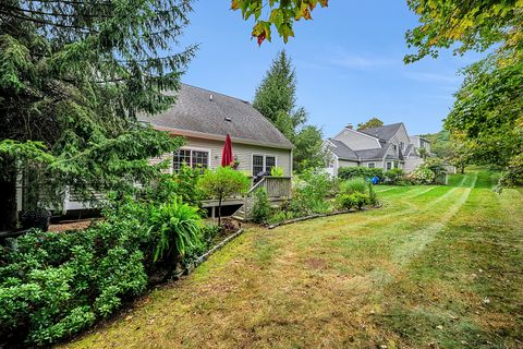 Tiny photo for 18 Woodbury Hill #18, Woodbury, CT 06798 (MLS # 24133803)