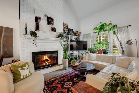 Tiny photo for 18 Woodbury Hill #18, Woodbury, CT 06798 (MLS # 24133803)