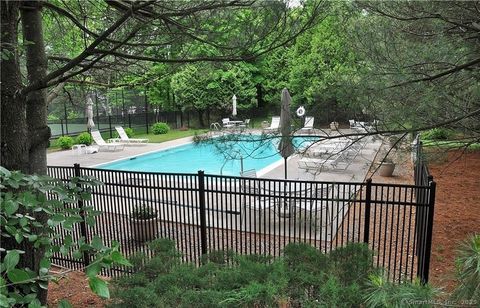 Tiny photo for 18 Woodbury Hill #18, Woodbury, CT 06798 (MLS # 24133803)