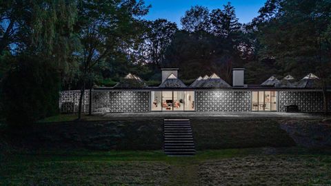 Tiny photo for 565 Oenoke Ridge, New Canaan, CT 06840 (MLS # 24119744)