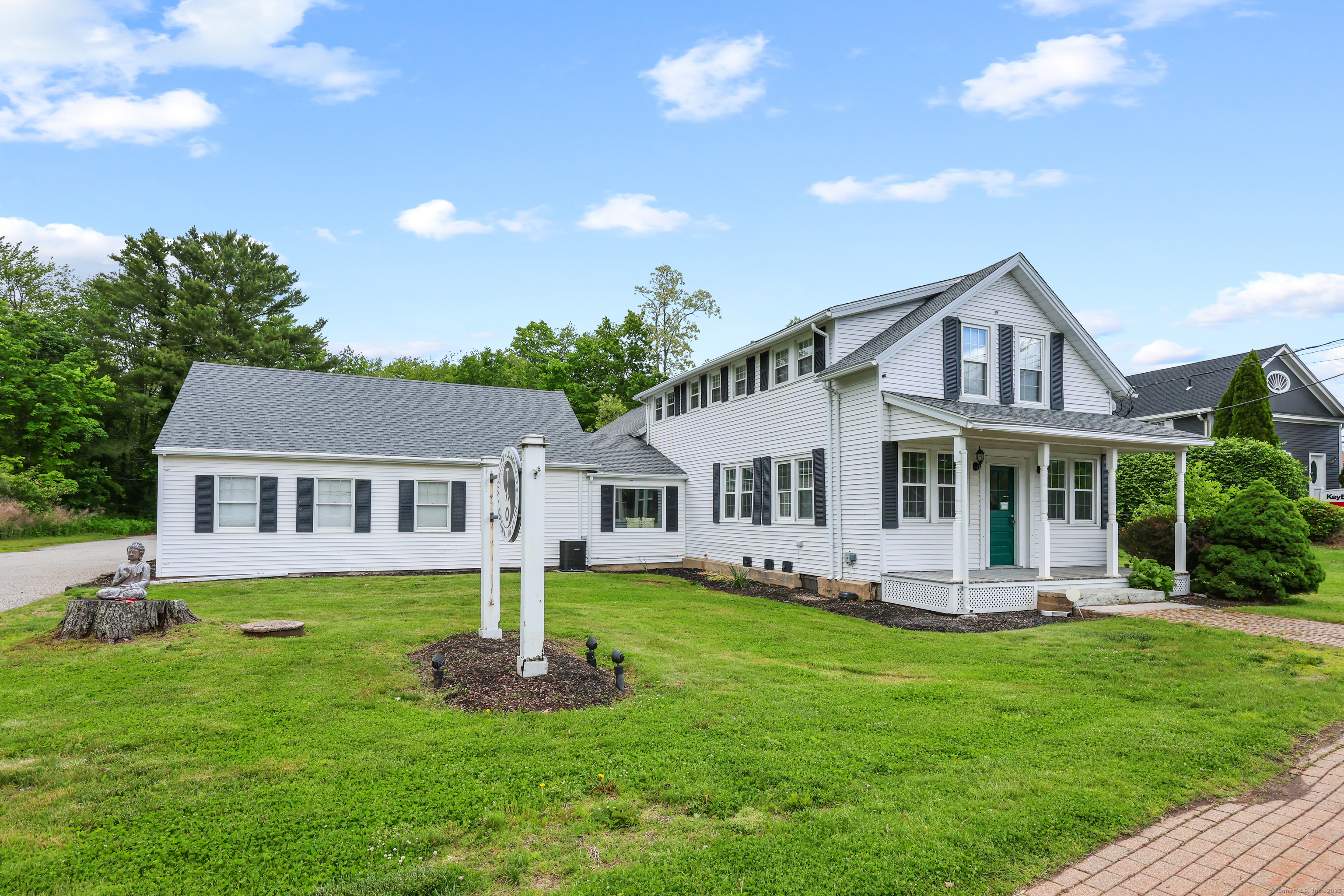 27 Main Street