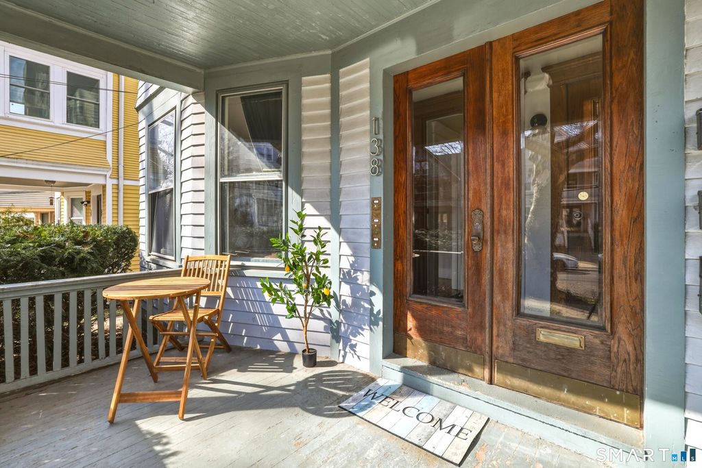 Photo of 138 Mansfield Street #1, New Haven, CT 06511 (MLS # 24159388)