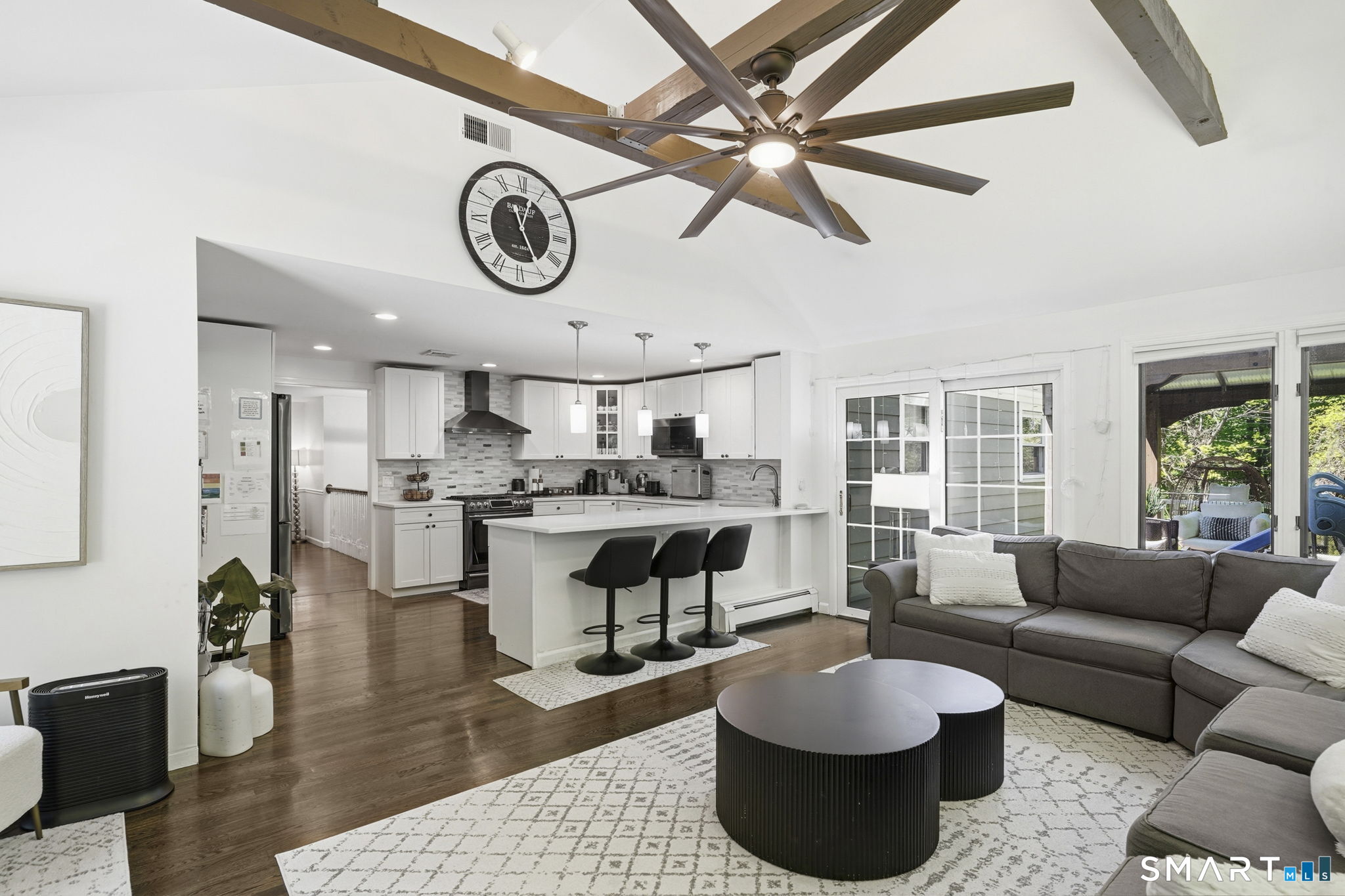 22 Cobblestone Place