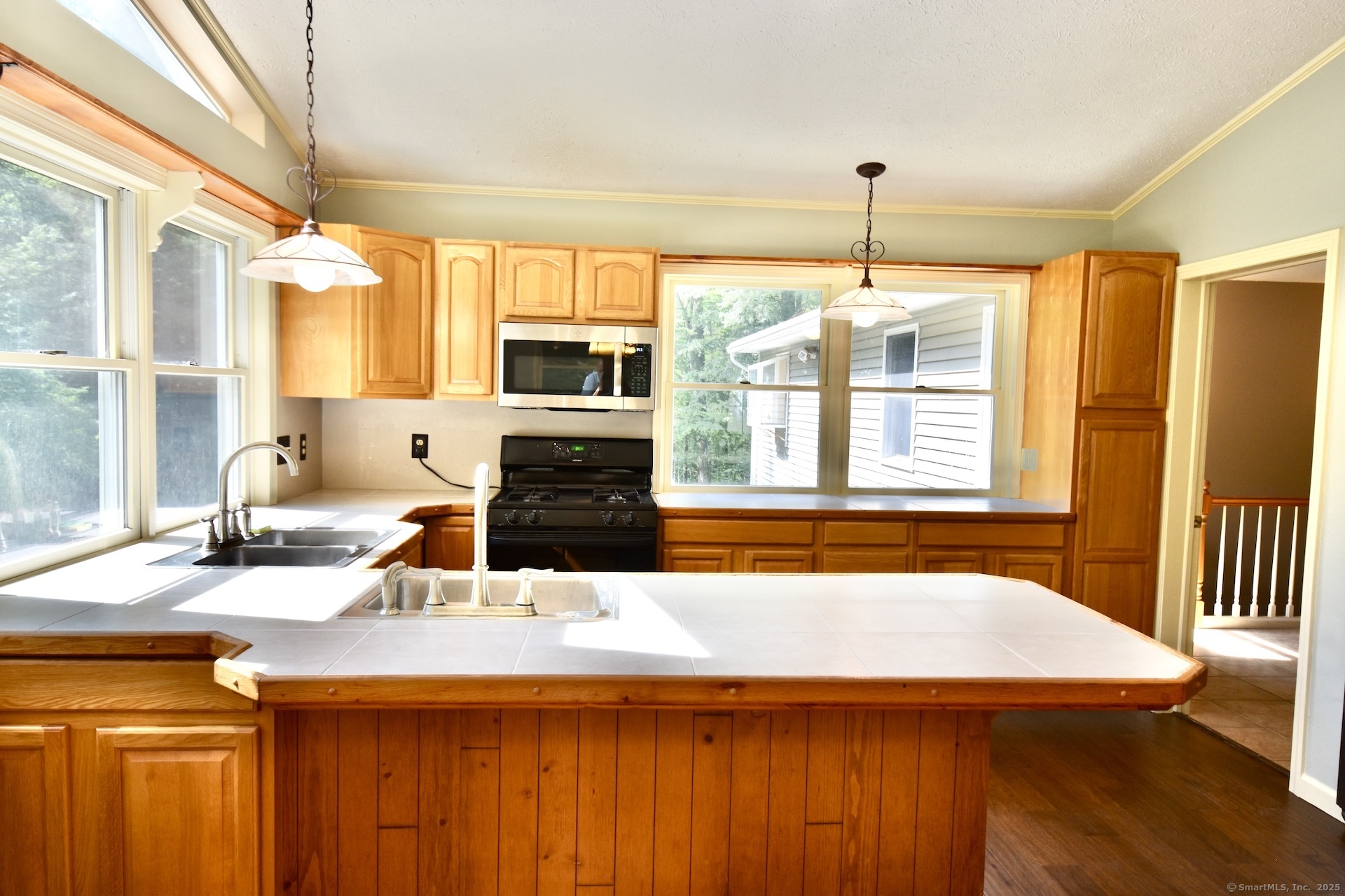 240 Ravenelle Road