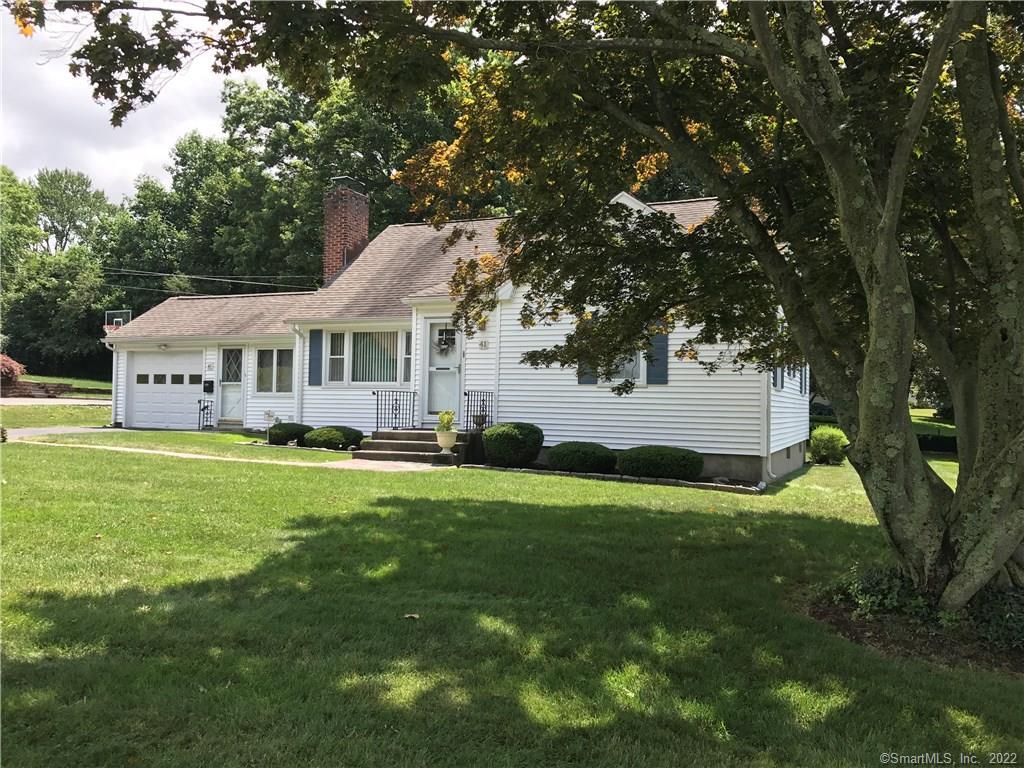 Photo 1 of 41 Inwood Road, Trumbull, Connecticut, $330,000, Web #: 170028394