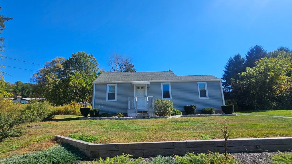 Photo of 2332 S Main Street, Middletown, CT 06457 (MLS # 24132979)