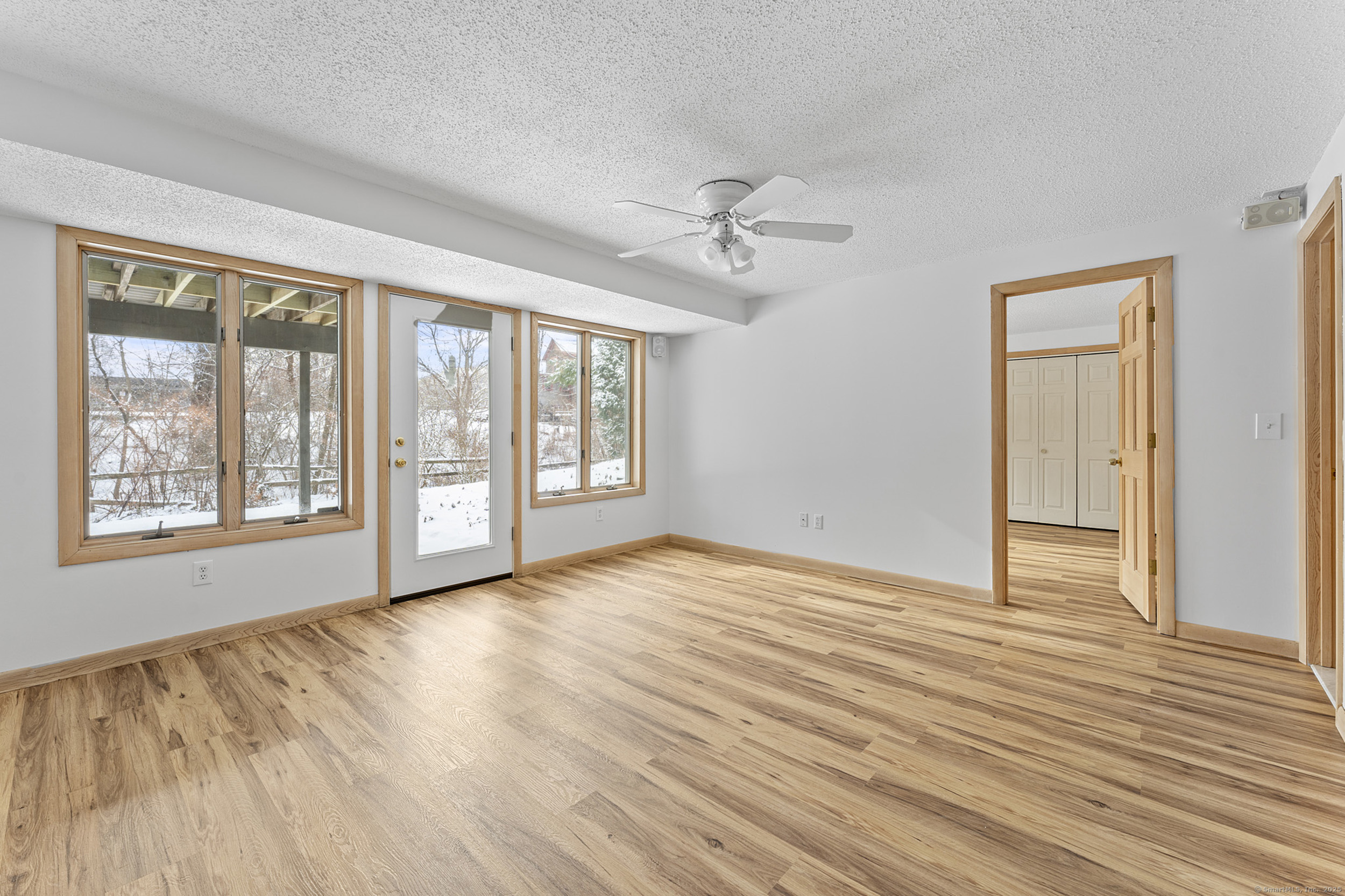 172 S Center Street, Windsor Locks, Connecticut image 27