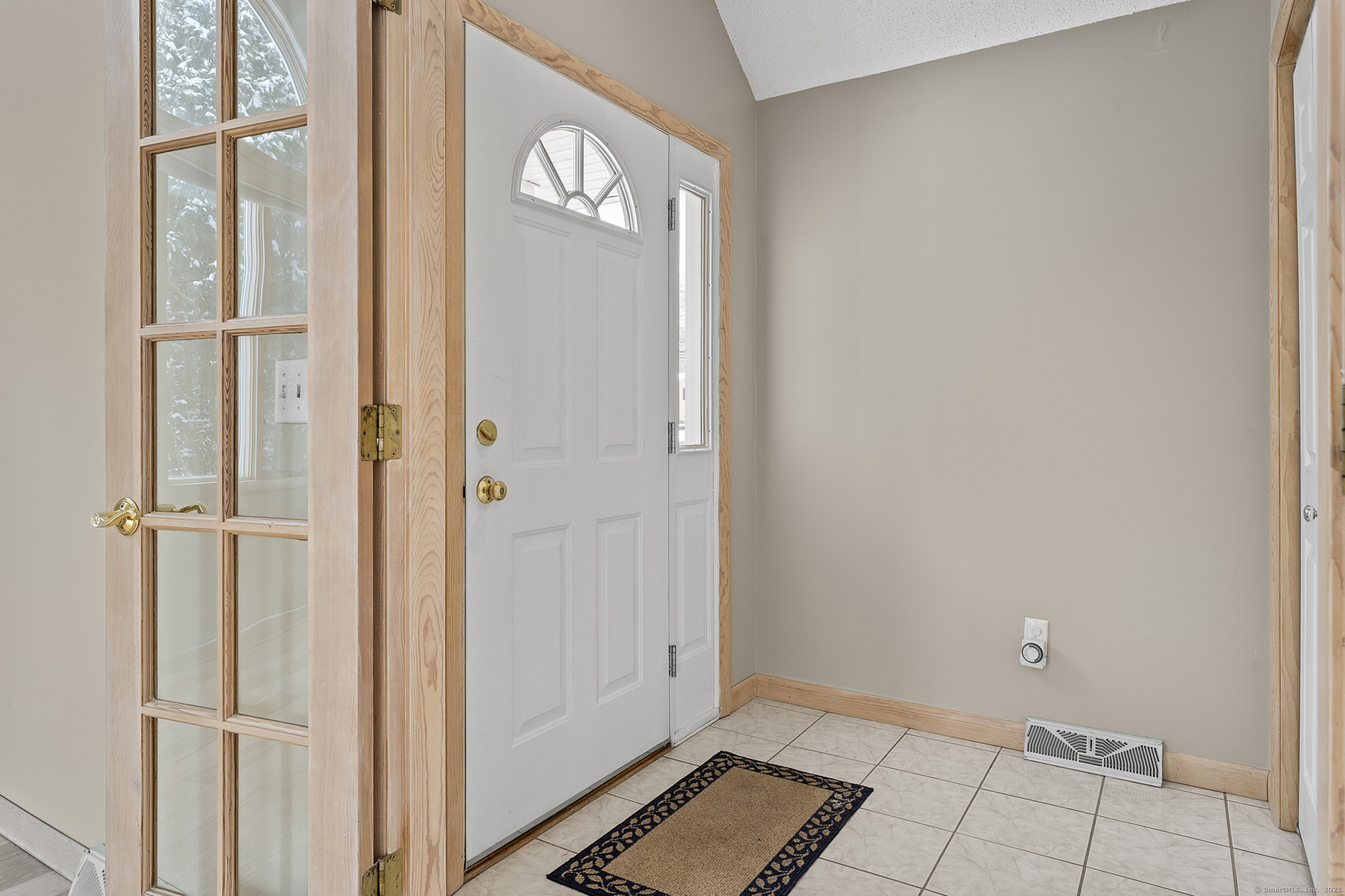 172 S Center Street, Windsor Locks, Connecticut image 4