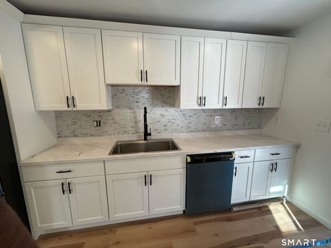 Tiny photo for 95 Cedar Street #2, Manchester, CT 06040 (MLS # 24145422)