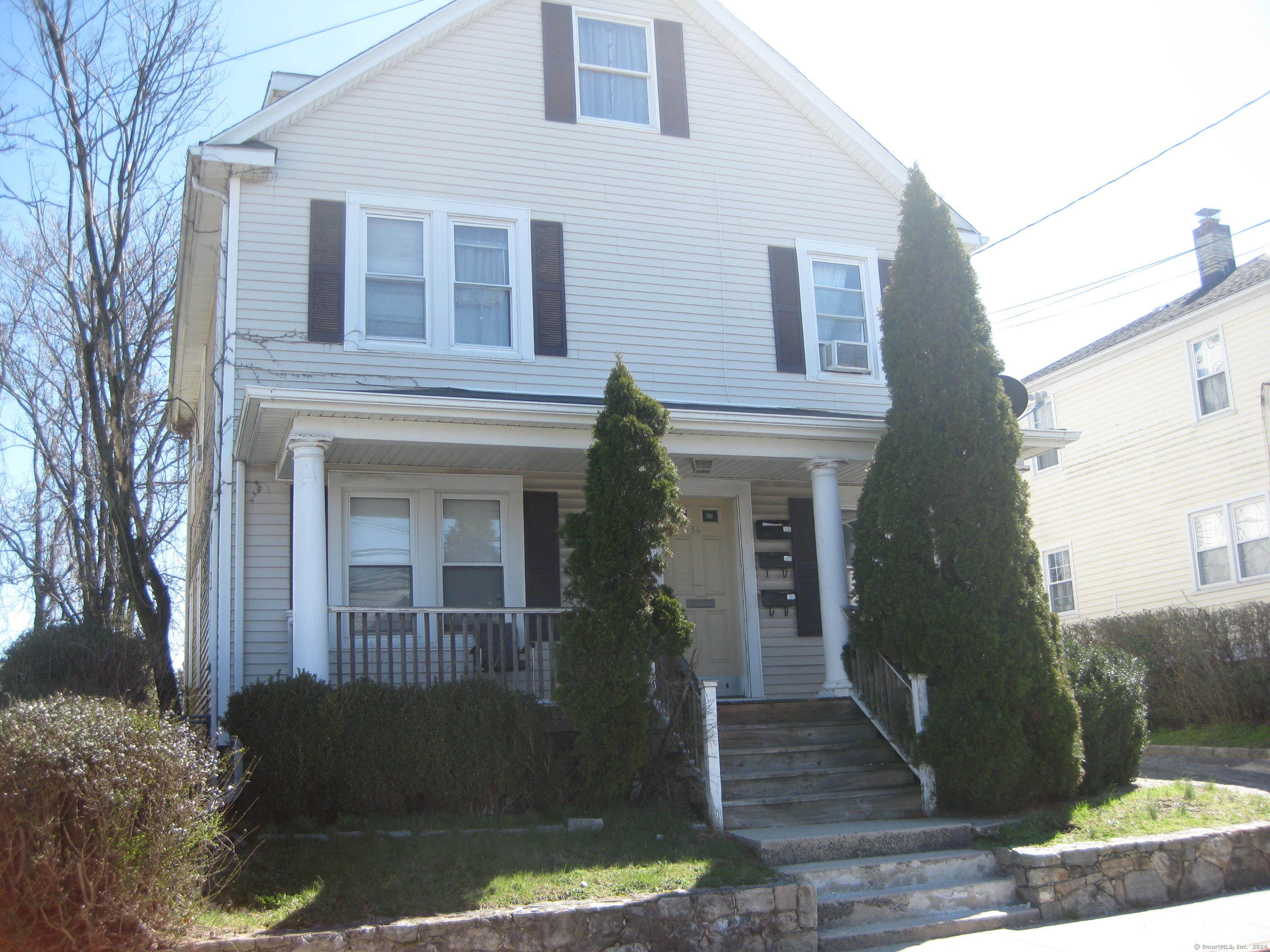 Rental Property at Horton Street 2, Stamford, Connecticut - Bedrooms: 2 
Bathrooms: 1 
Rooms: 4  - $2,300 MO.