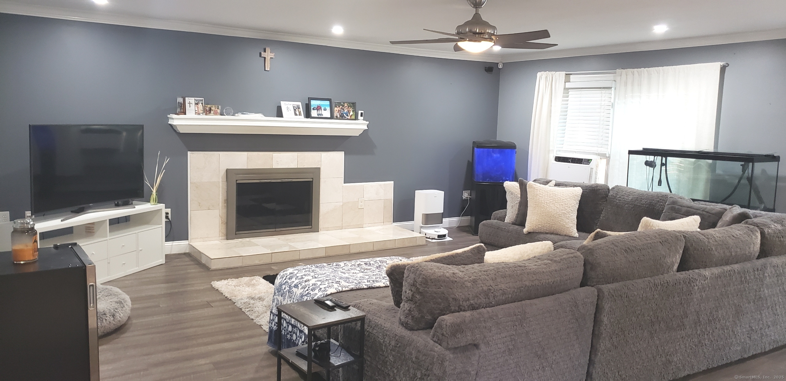 2 Glenwood Avenue