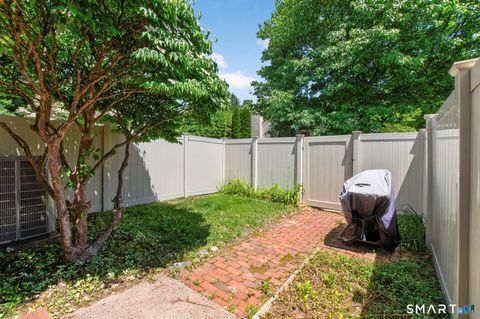 Tiny photo for 19 Wickhams Fancy #19, Canton, CT 06019 (MLS # 24184817)