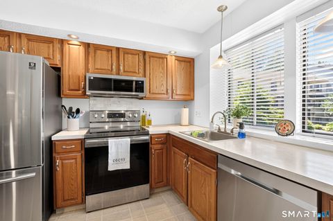 Tiny photo for 19 Wickhams Fancy #19, Canton, CT 06019 (MLS # 24184817)