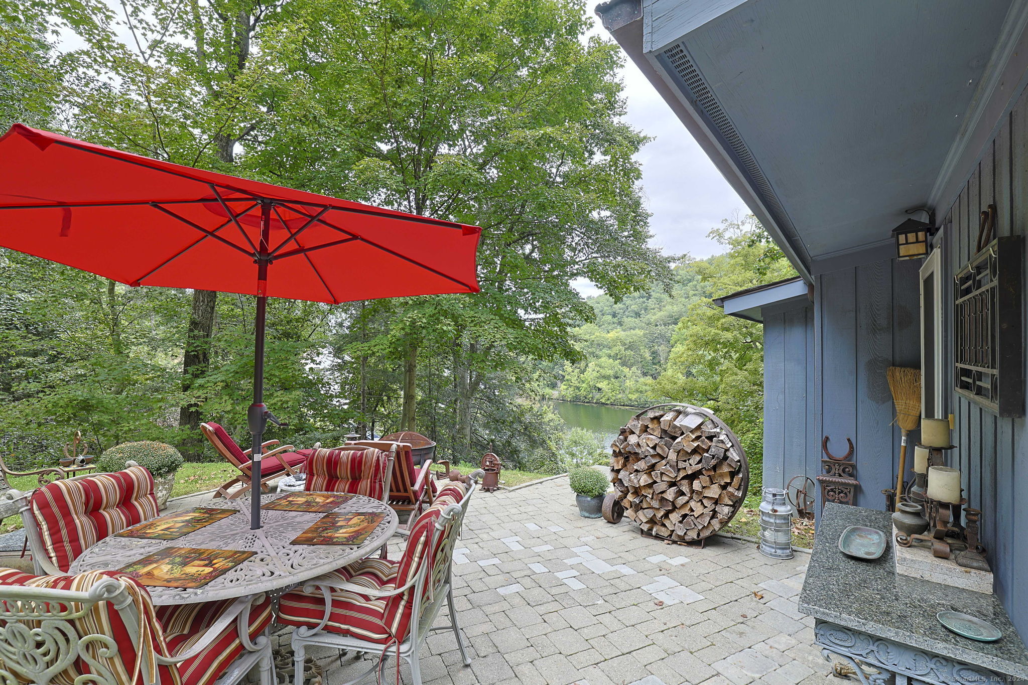 25 Brookbridge Drive, Newtown, Connecticut image 4