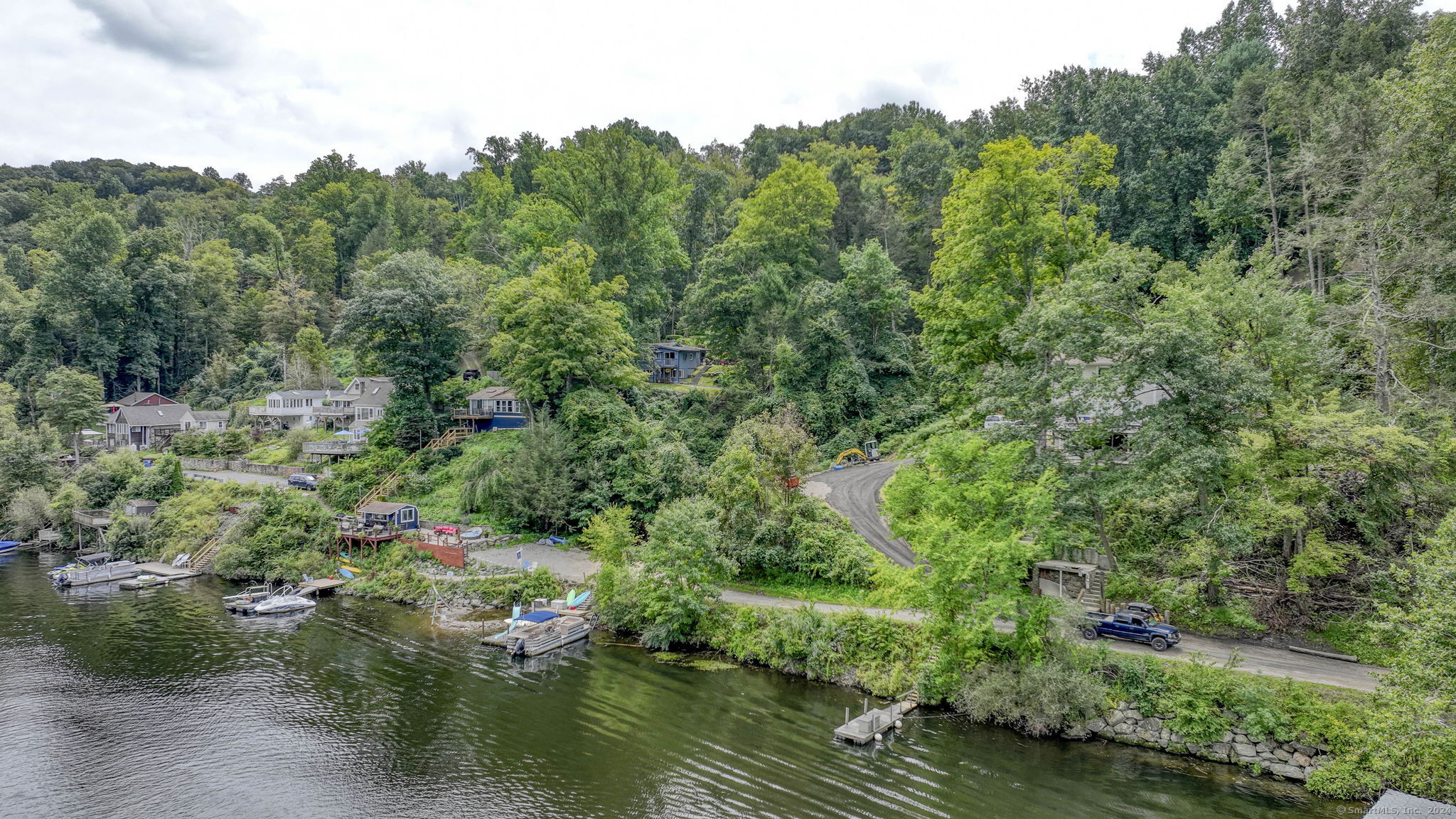 25 Brookbridge Drive, Newtown, Connecticut image 28