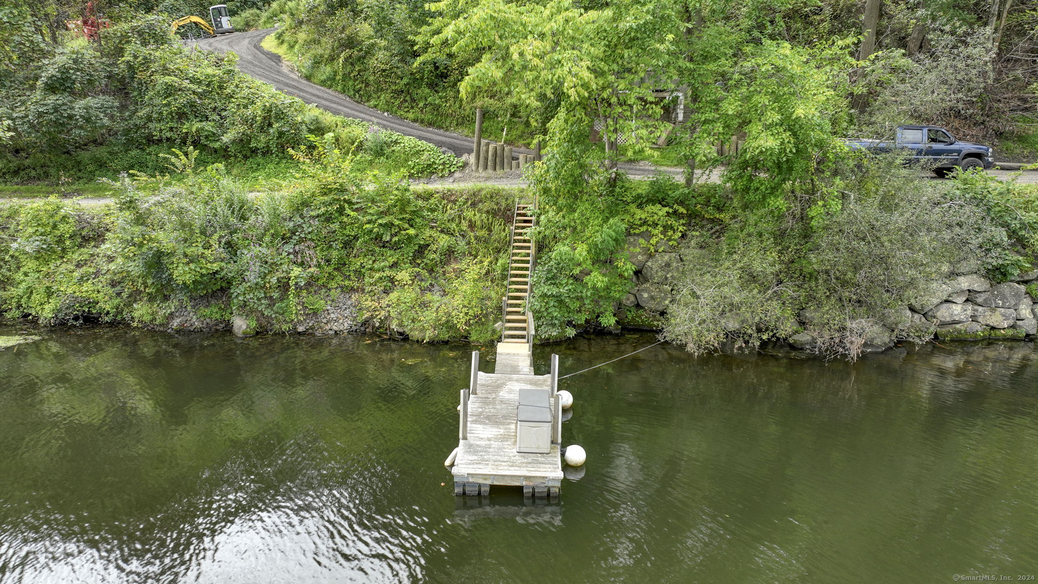 25 Brookbridge Drive, Newtown, Connecticut image 3