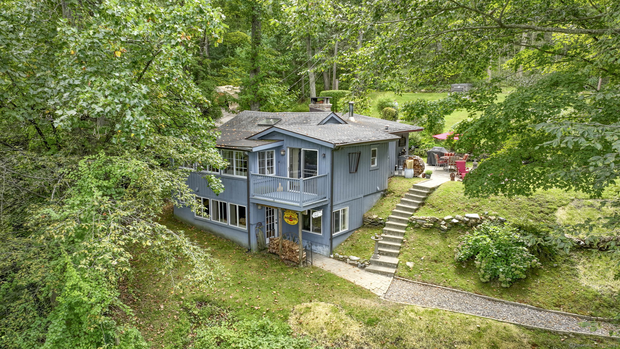 25 Brookbridge Drive, Newtown, Connecticut image 2