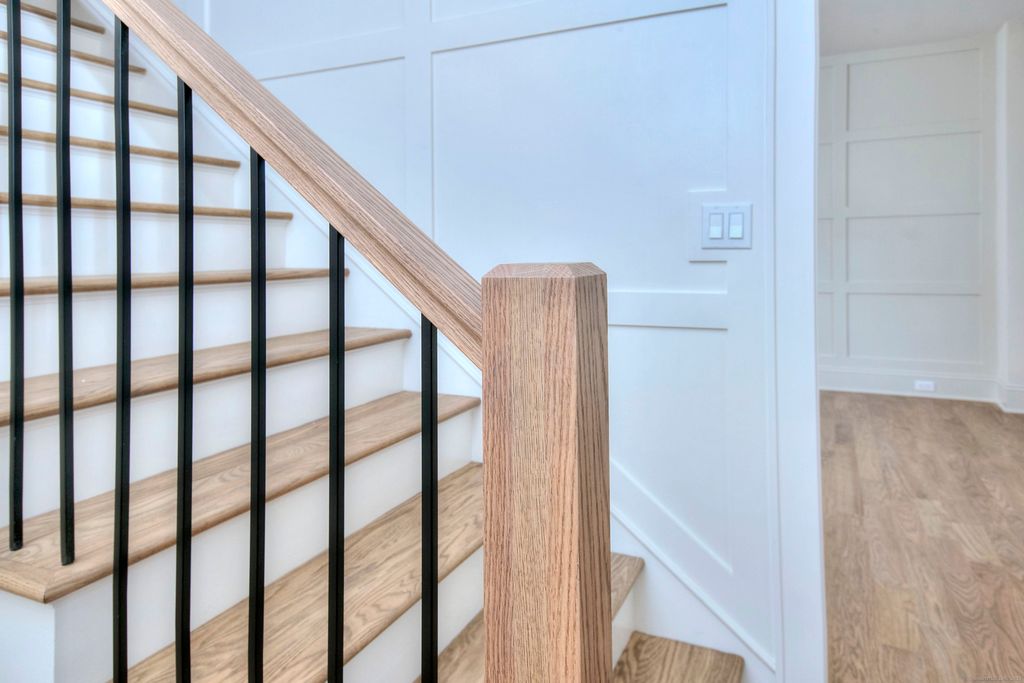 Photo of 359 Reid Street, Fairfield, CT 06824 (MLS # 24138344)