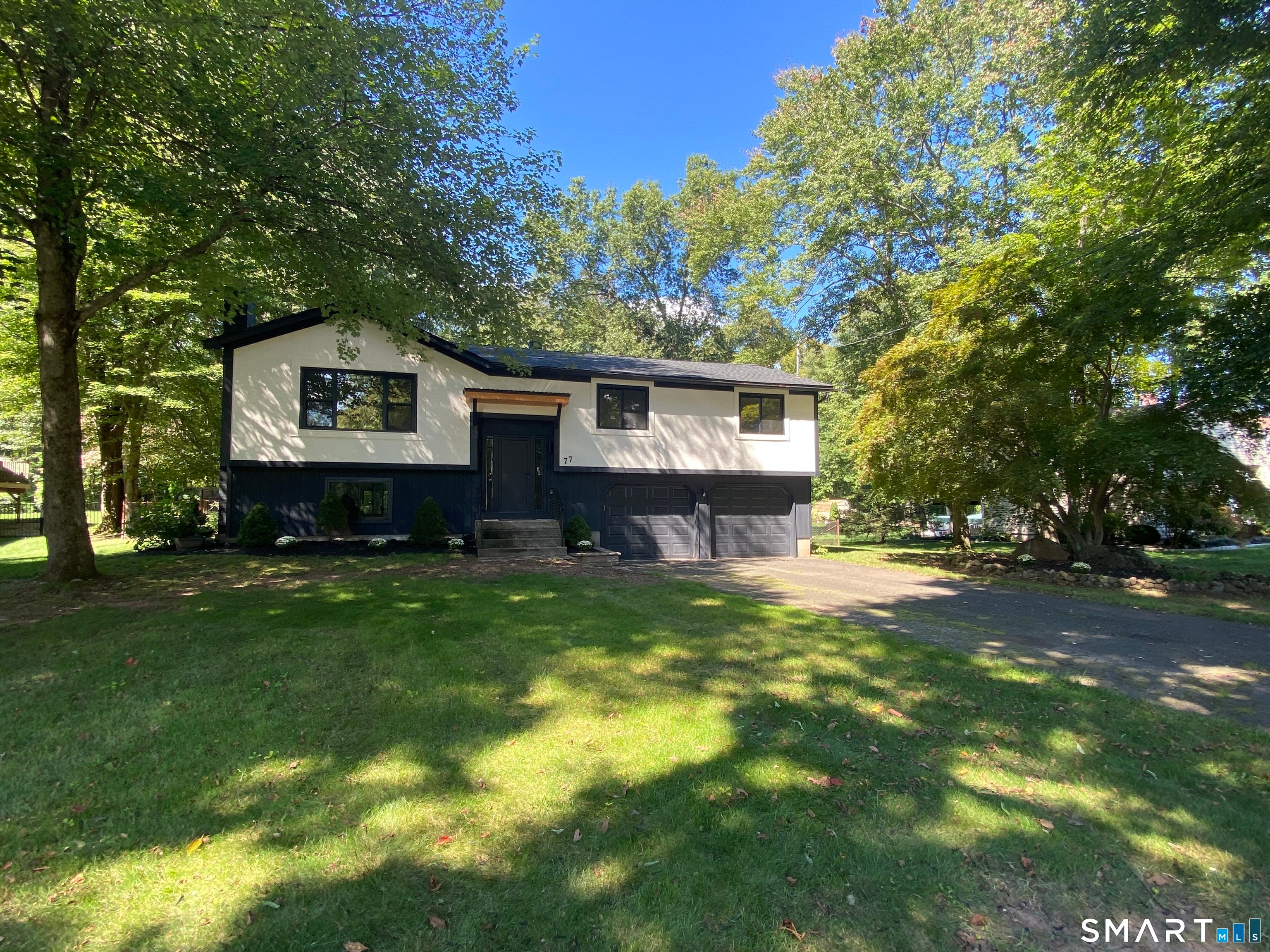 77 School House Road