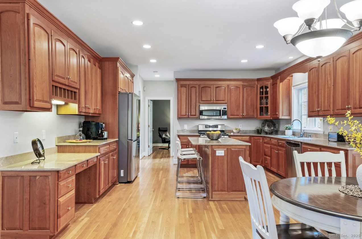 170 Rampart Drive, Glastonbury, Connecticut image 12