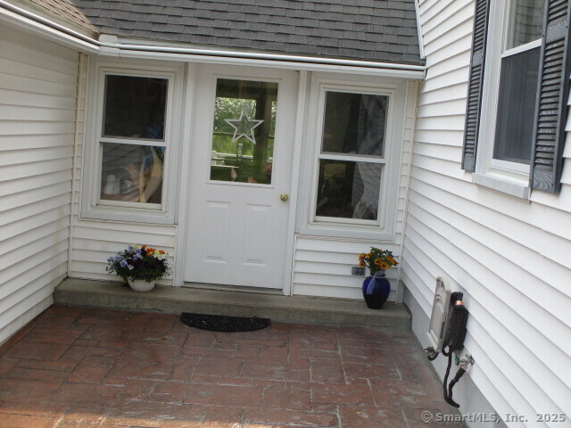 2865 Long Hill Road