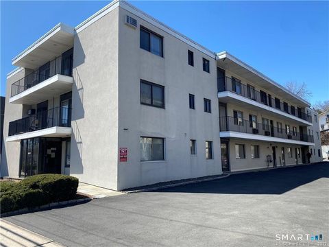 Photo of 900 Hope Street #APT 6C, Stamford, CT 06907 (MLS # 24150136)