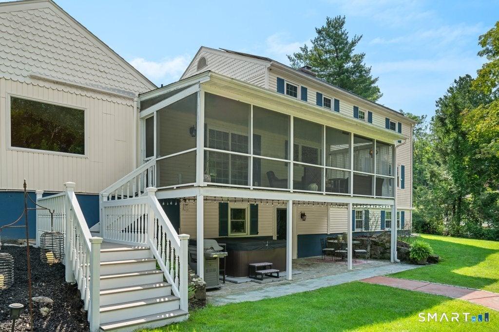 28 Oak Grove Road