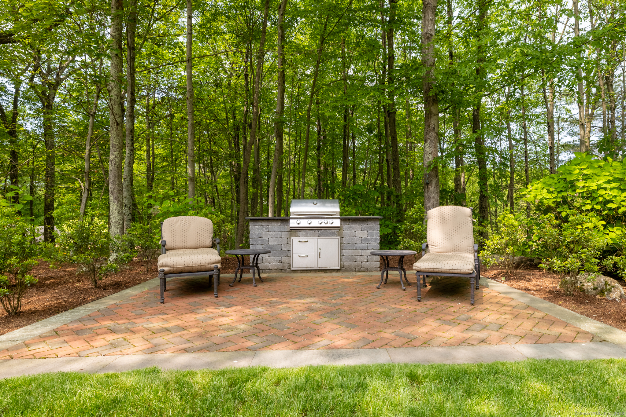 111 Dwyer Road