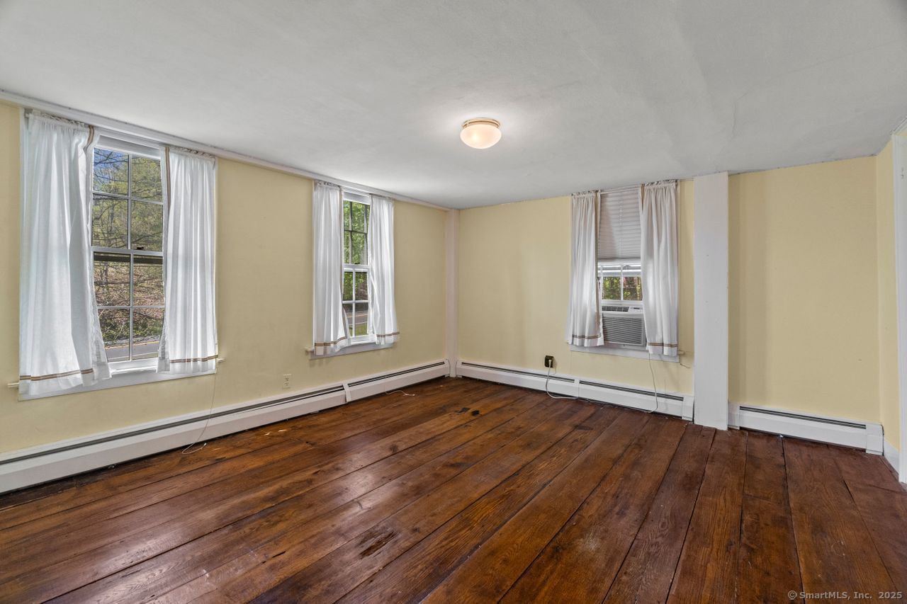 212 Main Street, Woodbury, Connecticut image 26