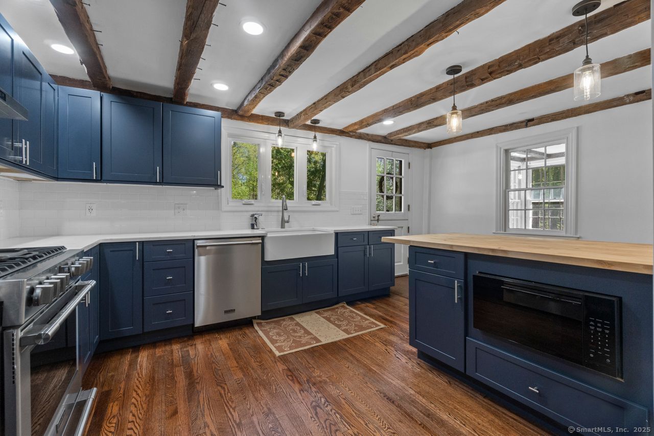 212 Main Street, Woodbury, Connecticut image 3
