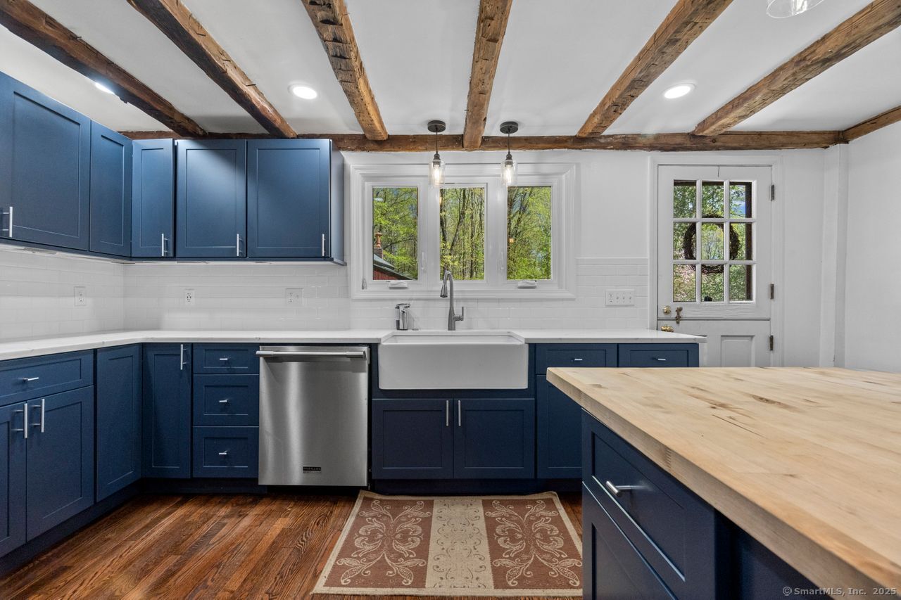 212 Main Street, Woodbury, Connecticut image 7