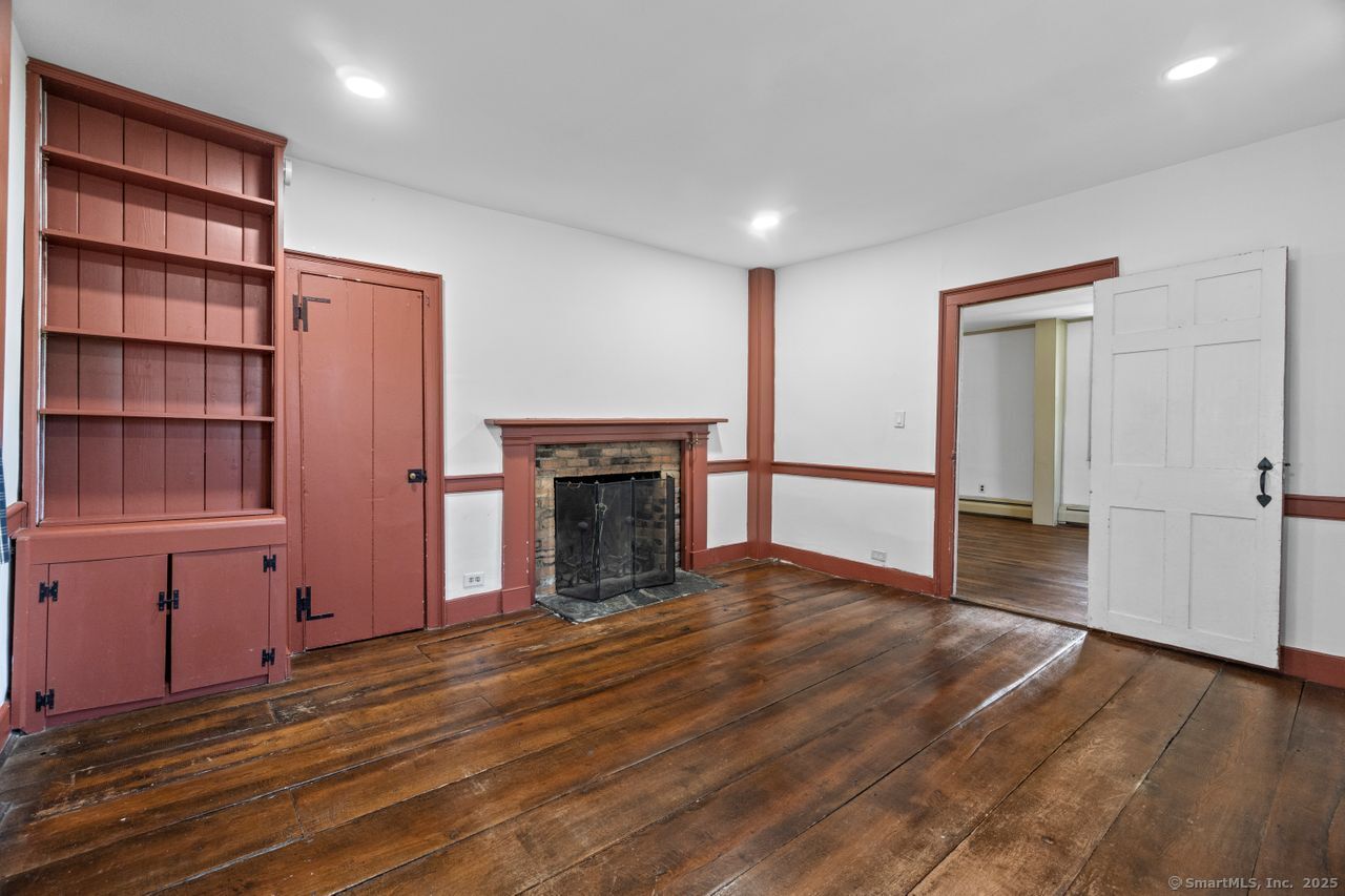 212 Main Street, Woodbury, Connecticut image 18