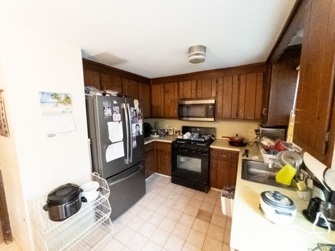 Tiny photo for 40 Grove Street #B, Manchester, CT 06042 (MLS # 24137199)