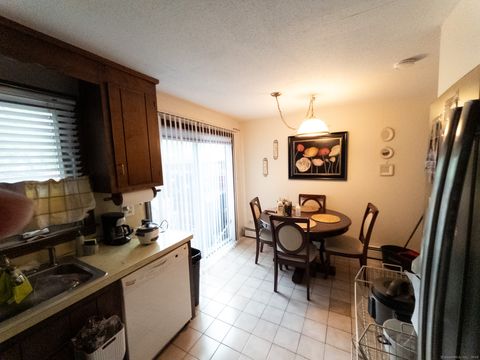 Tiny photo for 40 Grove Street #B, Manchester, CT 06042 (MLS # 24137199)