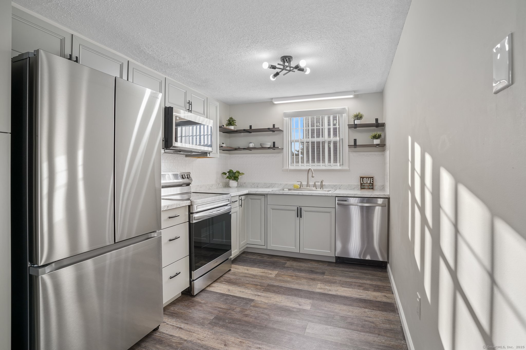 21 Afton Terrace, Middletown, Connecticut image 2