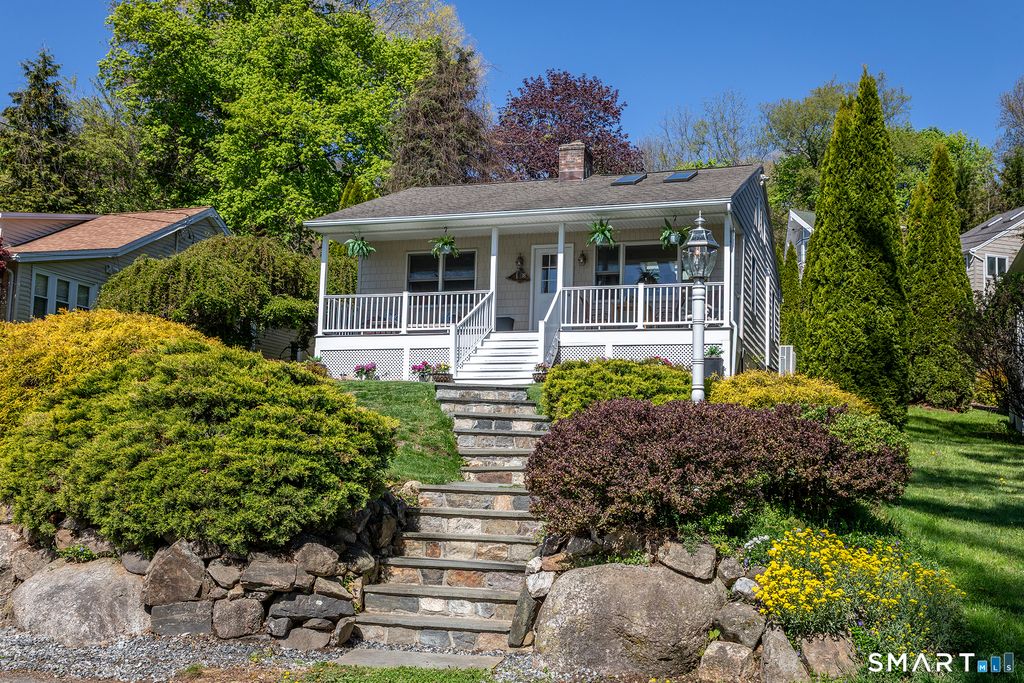Photo of 38 Lakeshore Shr N, New Fairfield, CT 06812 (MLS # 24169509)
