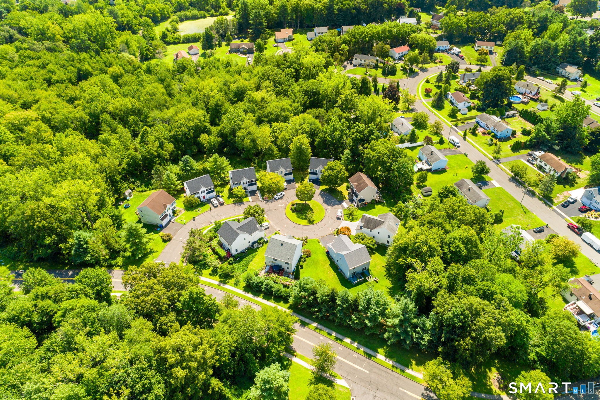 12 Brook Circle 12