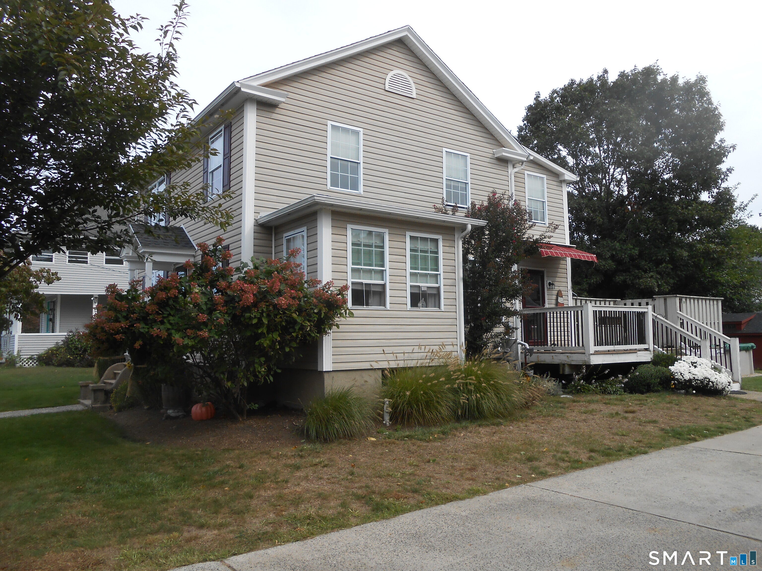 13 Burritt Place