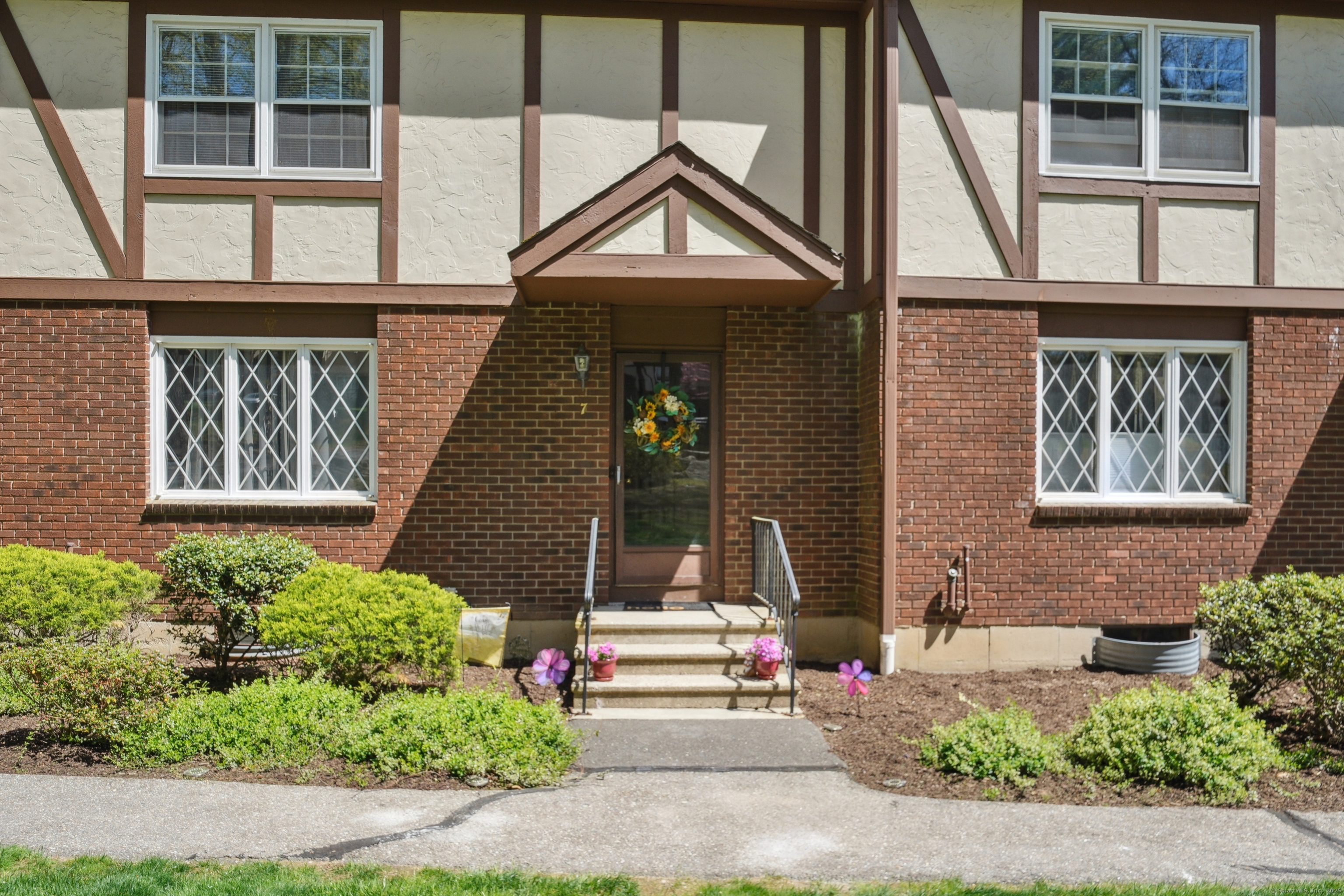 7 Derbyshire Unit 7, Derby, Connecticut image 2
