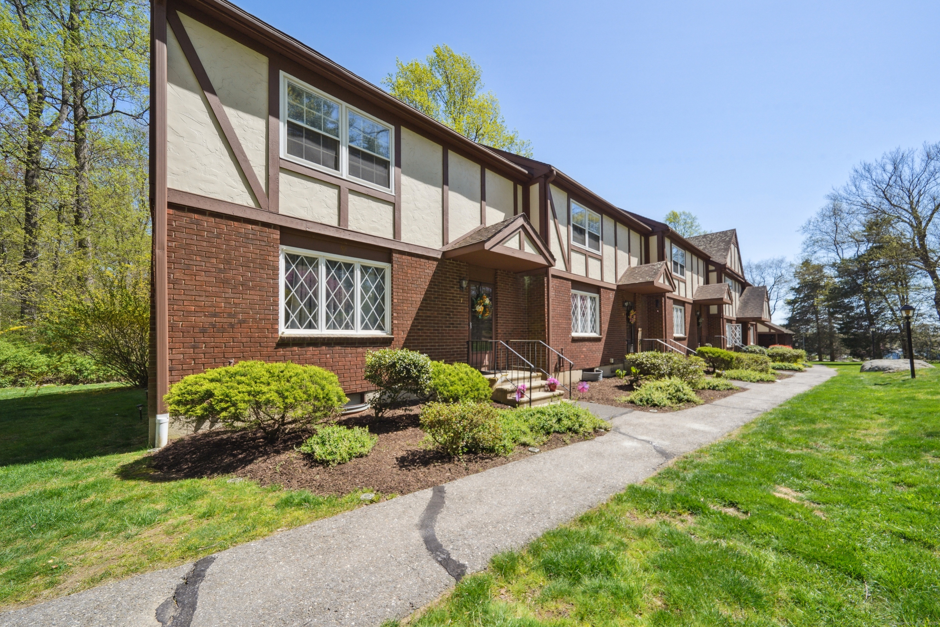 7 Derbyshire Unit 7, Derby, Connecticut image 1