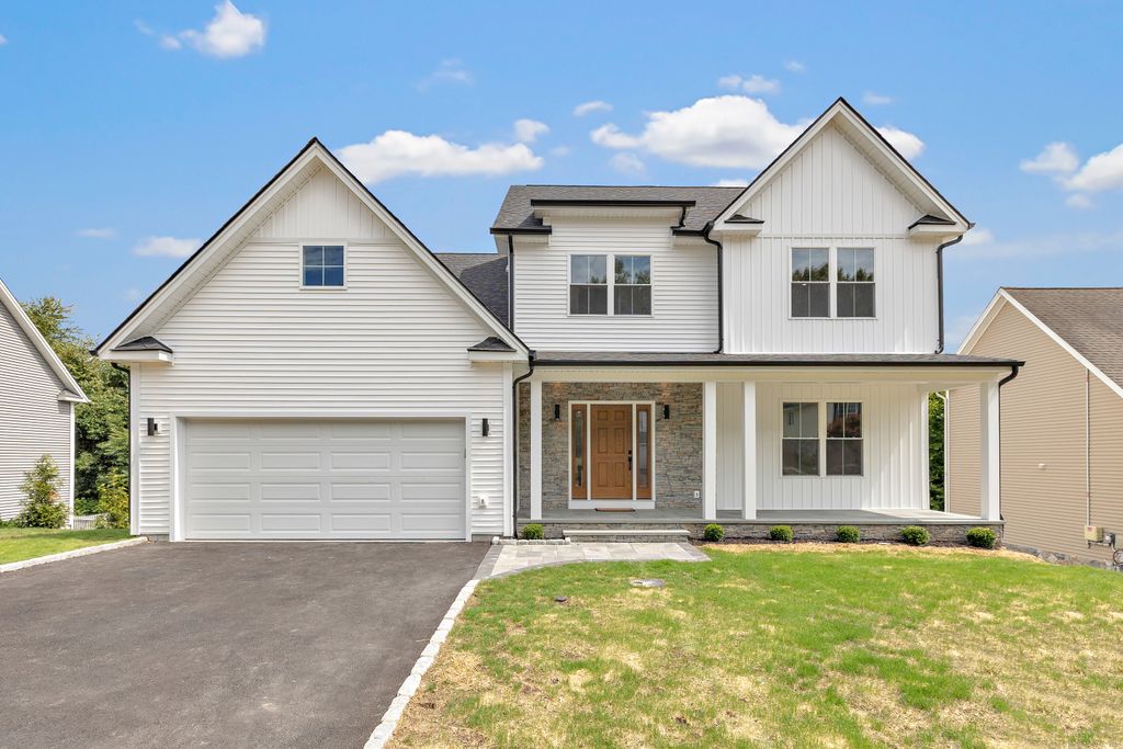 Photo of 33 Larovera Terrace, Ansonia, CT 06401 (MLS # 24133332)