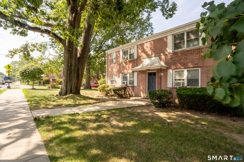 Tiny photo for 66 Courtland Avenue #C4, Stamford, CT 06902 (MLS # 24199521)