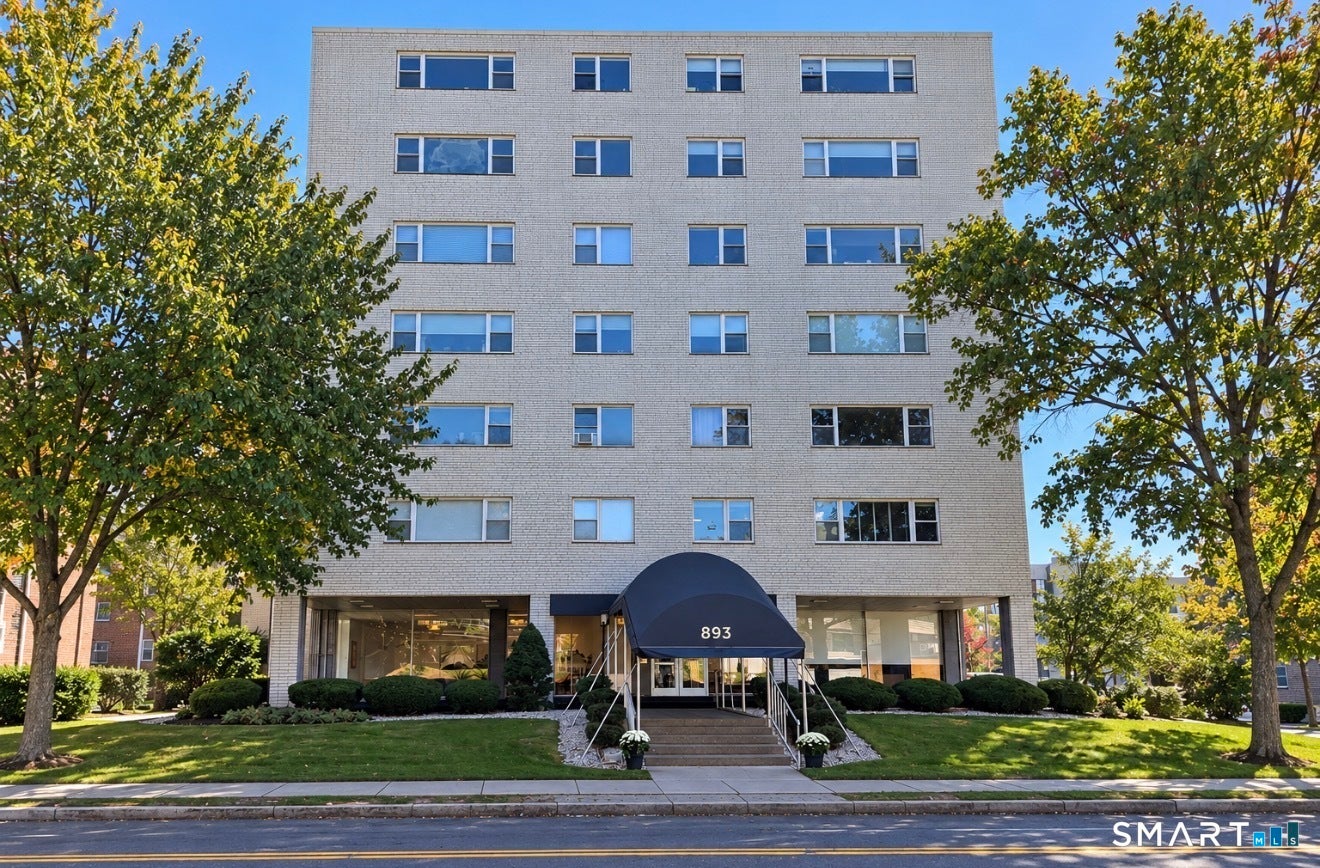 893 Farmington Avenue 1C