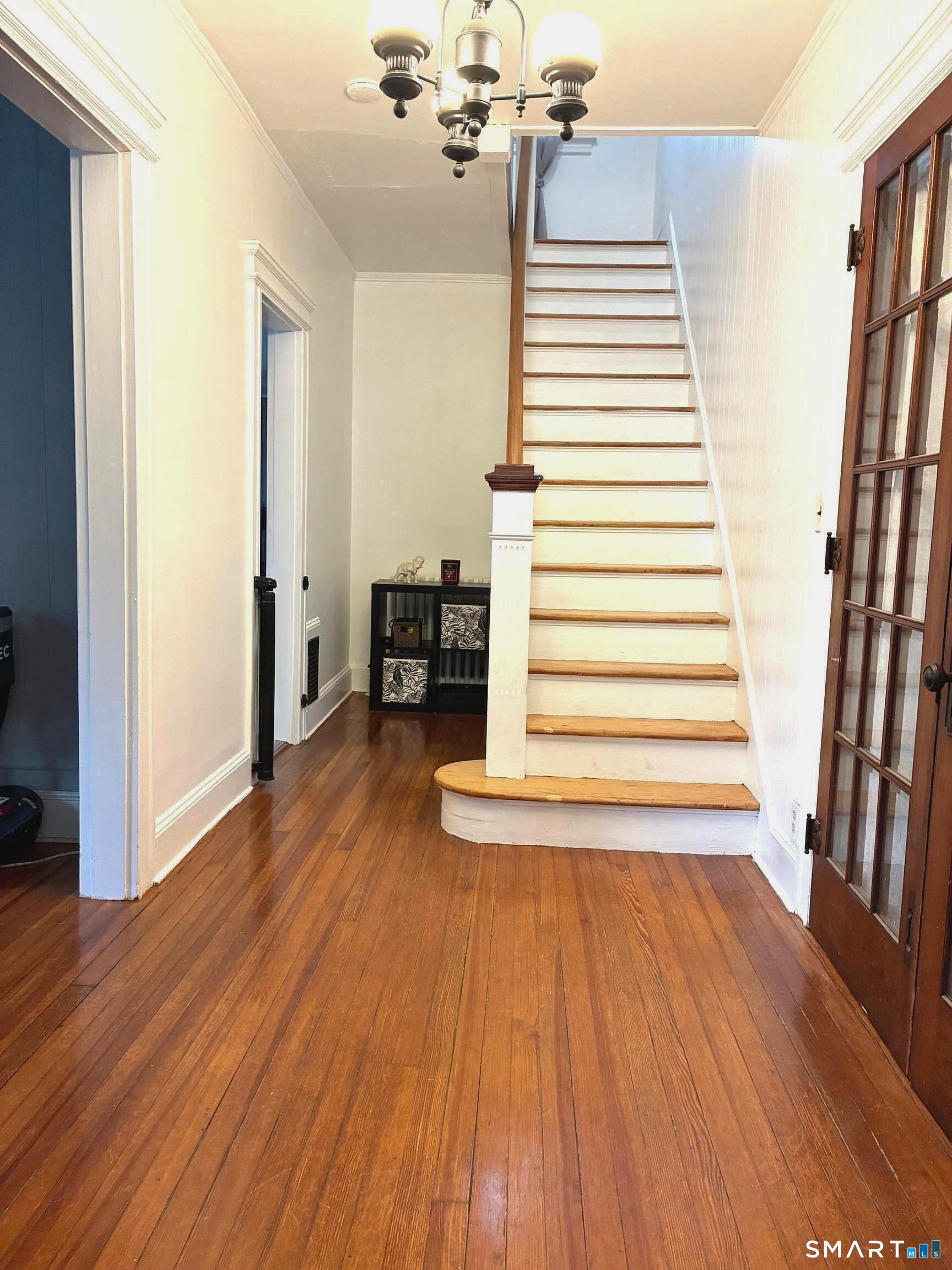 16 Holbrook Court