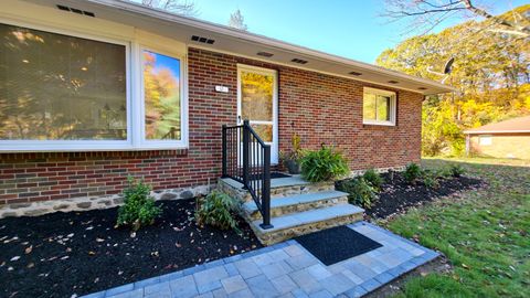 11 Upper Whittemore Road Middlebury CT 06762