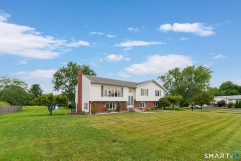 Photo of 36 Cross Hill Road, Wethersfield, CT 06109 (MLS # 24187593)