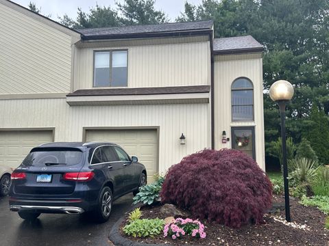 12 Spindle Hill Road APT 8A Wolcott CT 06716