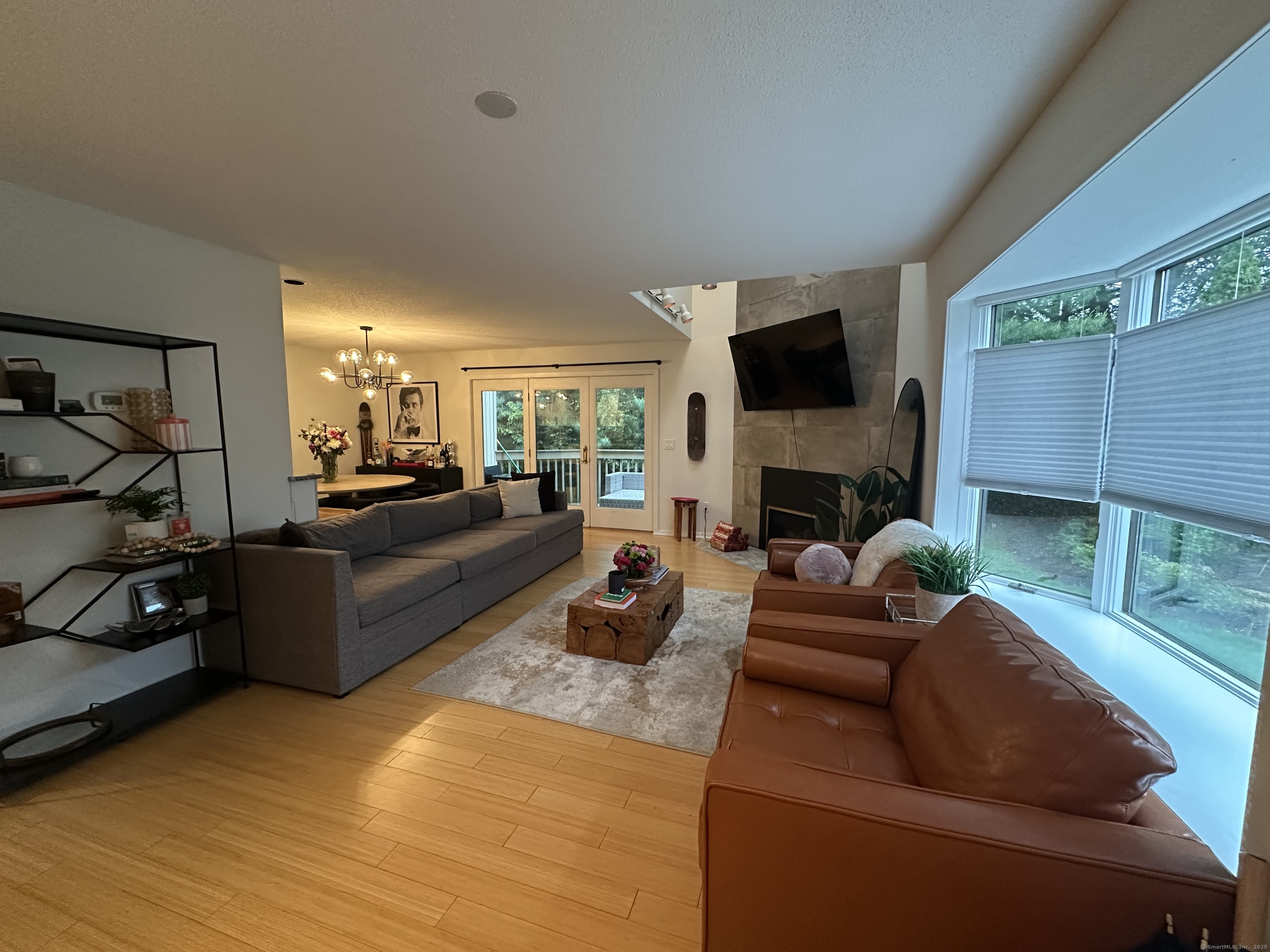 12 Spindle Hill Road APT 8A