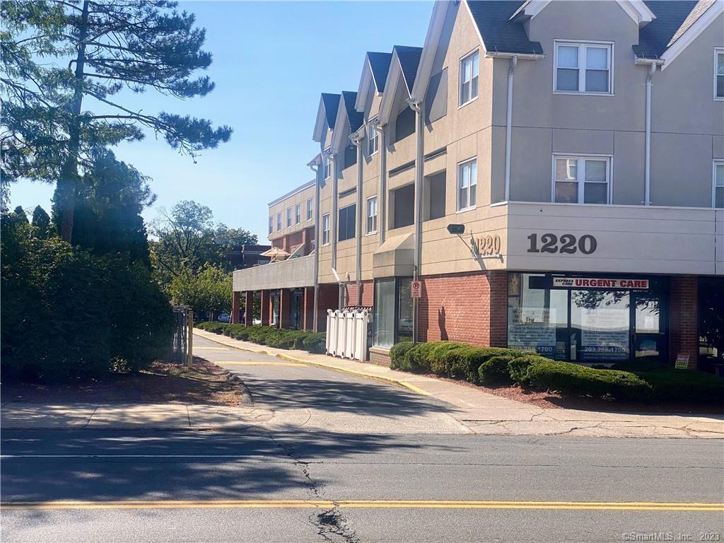 1220 Whitney Avenue C6